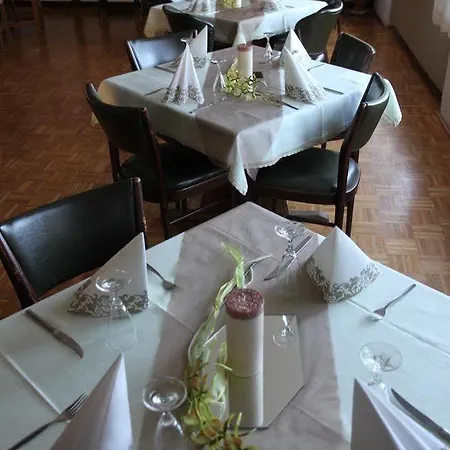 Kircheiber Hof 3*